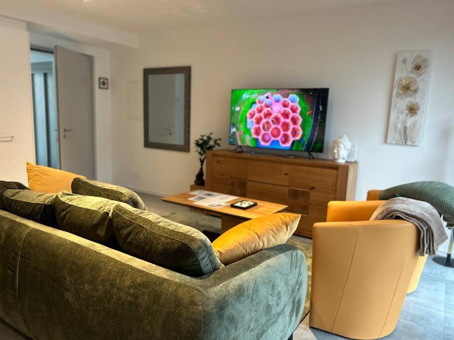 Labpark Relax Apartment Melano Eksteriør billede