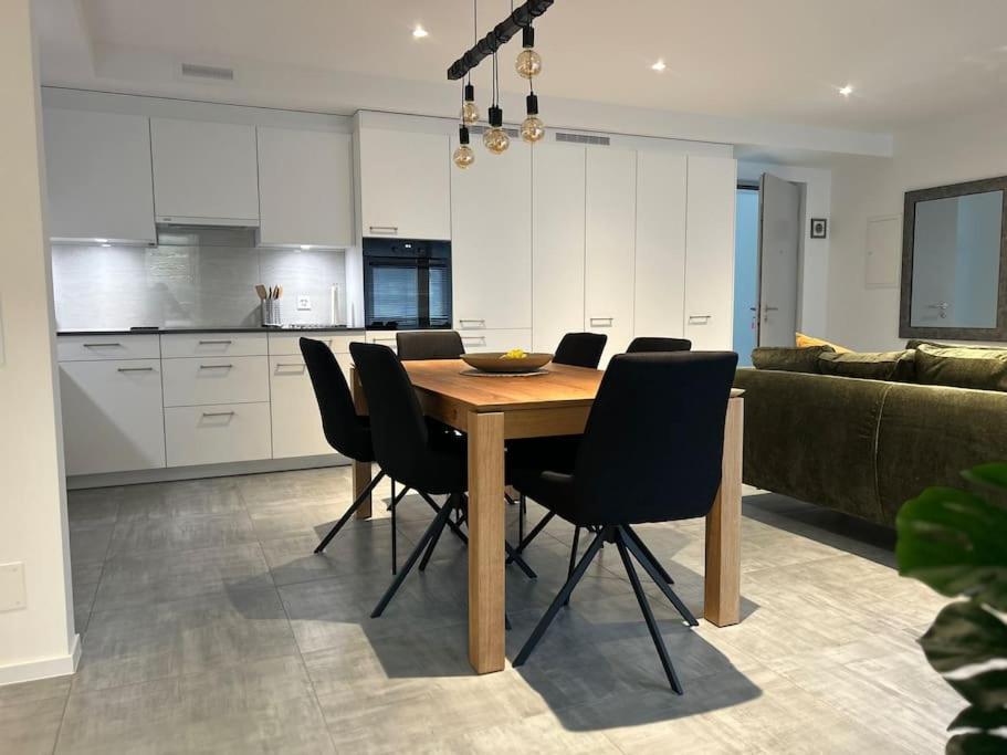 Labpark Relax Apartment Melano Eksteriør billede